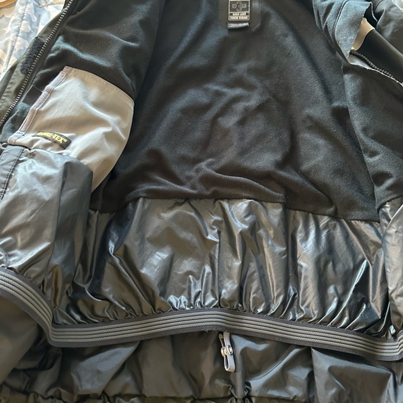 Nike ACG Black GORE-TEX Performance Jacket - Picture 5 of 7